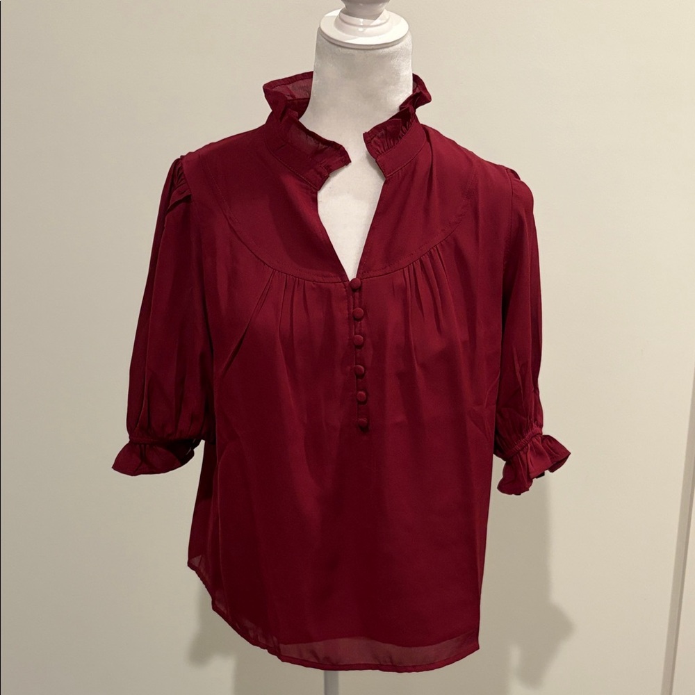 NWT Avara &Merci Burgundy Top Sz M